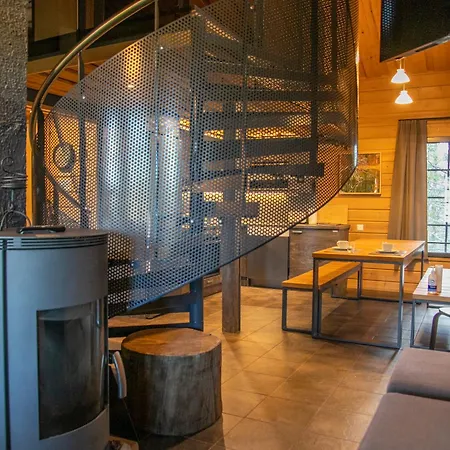 Tunturipoelloe 2 Рука